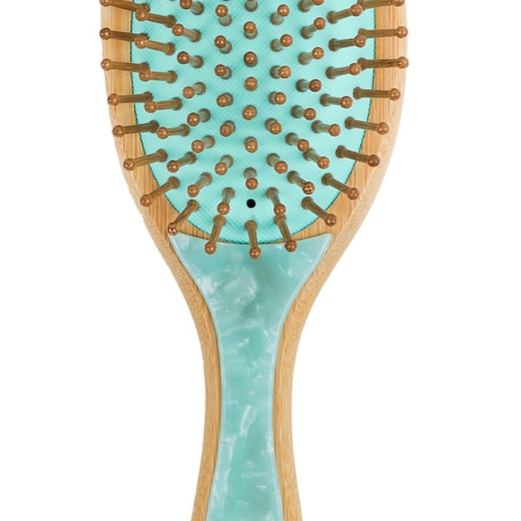 Taylor Swift The Life of a Show Girl Hair Brush Blue - Picture 2 of 5